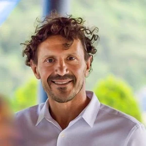 Riccie Ponce
